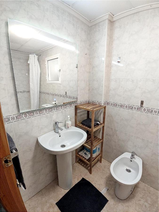 Modern Apartment 3Mins Walk To Playa Del Cura Beach Torrevieja Eksteriør bilde