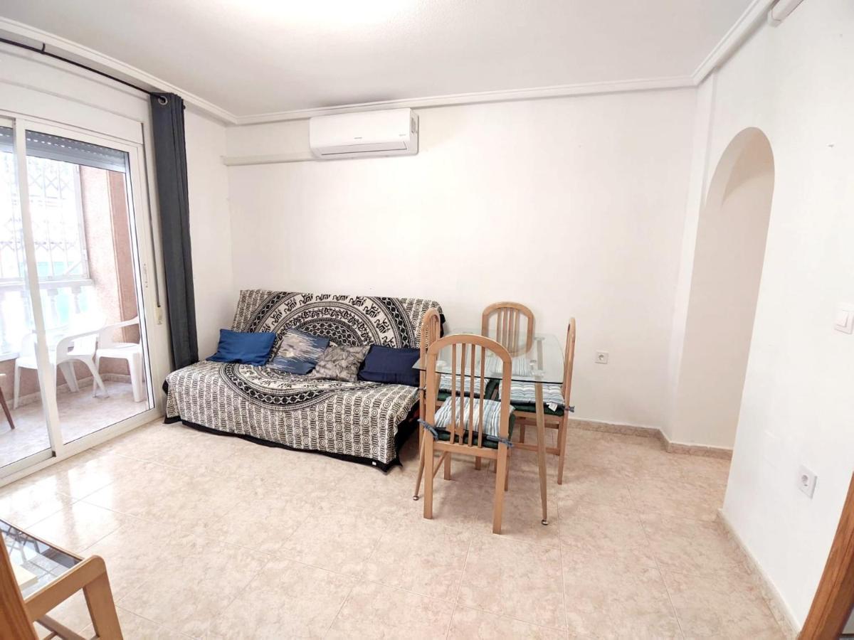 Modern Apartment 3Mins Walk To Playa Del Cura Beach Torrevieja Eksteriør bilde